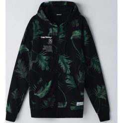 Bluza z roślinnym nadrukiem -. Bluzy męskie Cropp, s, z nadrukiem, bez kołnierzyka, bez rękawów, bez kaptura. Za 119,99 zł.