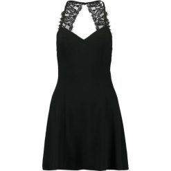 Sukienki: Missguided CREPE PLUNGE STRAPPY BACK DETAIL SKATER Sukienka koktajlowa black