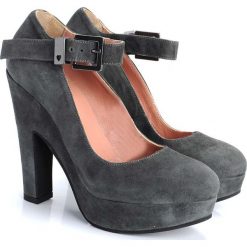 Twin Set Czółenka. Czółenka damskie Twin Set, bez wzorów, ze skóry, bez obcasa, na szpilce. Za 299,00 zł.
