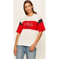 Fila - T-shirt. Białe bluzki damskie Fila, s, z nadrukiem, z bawełny, casualowe, z okrągłym kołnierzem, z krótkim rękawem. Za 149,90 zł.