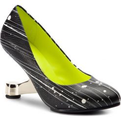 Półbuty UNITED NUDE - Eamz Pumps 10415593144 Cyber Mix. Czarne półbuty damskie United Nude, na co dzień, bez wzorów, ze skóry, eleganckie, bez obcasa, na obcasie, bez zapięcia. W wyprzedaży za 589,00 zł.