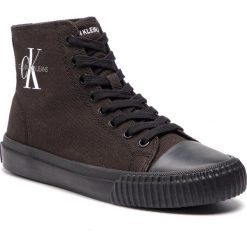 Trampki CALVIN KLEIN JEANS - Idelle R7800 Black. Czarne półbuty damskie Calvin Klein Jeans, bez wzorów, z jeansu, bez obcasa, bez zapięcia. W wyprzedaży za 219,00 zł.