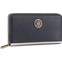 Portfele damskie: Duży Portfel Damski TOMMY HILFIGER – Th Core Lrg Za Wallet AW0AW04892 901