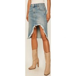 Diesel - Spódnica jeansowa. Niebieskie spódniczki damskie Diesel, na co dzień, bez wzorów, z elastanu, casualowe, mini, proste. Za 649,90 zł.