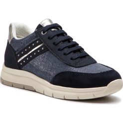 Sneakersy GEOX - D Callyn B D929GB 0LYAF C4002 Navy. Niebieskie półbuty damskie Geox, ze skóry ekologicznej. W wyprzedaży za 239,00 zł.