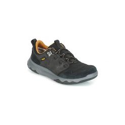 Buty Teva ARROWOOD WP. Czarne trampki męskie marki Teva, bez wzorów, bez zapięcia. Za 423,20 zł.
