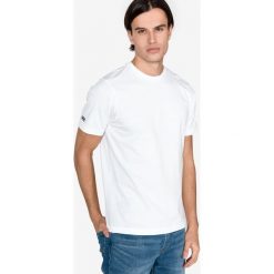 Helly Hansen Koszulka Biały. Białe podkoszulki męskie Helly Hansen, m, bez wzorów, z bawełny, z krótkim rękawem. Za 119,95 zł.
