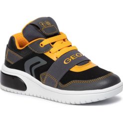 Sneakersy GEOX - J Xled B. B J927QB 0AUFH C0054 S Black/Yellow. Czarne trampki chłopięce Geox, bez wzorów, ze skóry ekologicznej, na sznurówki. W wyprzedaży za 239,00 zł.