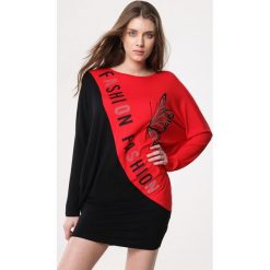 Czerwona Tunika Fashion Show. Czerwone tuniki damskie Born2be, s, bez wzorów, bez kołnierzyka, bez rękawów. Za 34,99 zł.