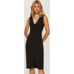 Trussardi Jeans - Sukienka. Czarne sukienki damskie Trussardi Jeans, na co dzień, bez wzorów, z elastanu, casualowe, z włoskim kołnierzykiem, bez rękawów, mini, proste. Za 769,90 zł.