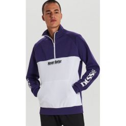 Bluza typu track jacket - Fioletowy. Fioletowe bluzy męskie Cropp, s, bez wzorów, bez kołnierzyka, bez rękawów, bez kaptura. Za 119,99 zł.