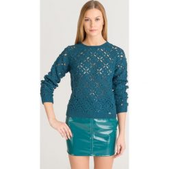 SWETER ELISABETTA FRANCHI. Zielone swetry damskie Elisabetta Franchi, z aplikacjami, ze splotem, bez rękawów, bez kaptura. Za 799,50 zł.