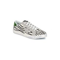 Buty Le Temps des Cerises CITY. Czarne trampki i tenisówki damskie Le Temps Des Cerises, bez wzorów, bez zapięcia. Za 259,00 zł.