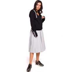 Czarna Unikatowa Bluza na Zakładkę i Kapturem. Czarne bluzy damskie Molly.pl, s, bez wzorów, z jeansu, bez rękawów, długie, z kapturem. Za 139,90 zł.