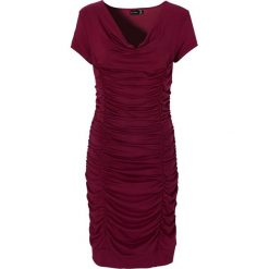 Sukienka ze stretchem i drapowaniem bonprix bordowy. Czerwone sukienki damskie bonprix, z nadrukiem, eleganckie, bez kołnierzyka, bez rękawów. Za 69,99 zł.