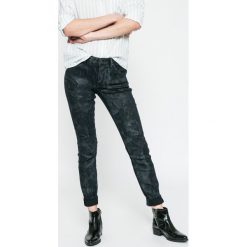 G-Star Raw - Jeansy 5622. Czarne jeansy damskie rurki marki G-Star RAW. W wyprzedaży za 449,90 zł.