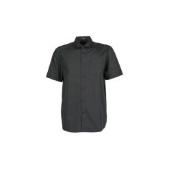 Koszule z krótkim rękawem Volcom EVRETT SOLID SS. Czarne koszule męskie Volcom, xs, bez wzorów, bez kołnierzyka, z krótkim rękawem. W wyprzedaży za 188,30 zł.