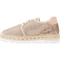 Kanna Espadryle condesa oro. Czerwone espadryle damskie marki Kanna, z materiału. Za 469,00 zł.