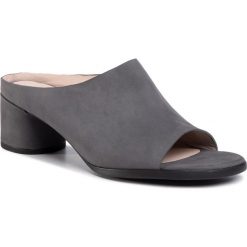 Klapki ECCO - Shape Block Sandal 28031301368 Urban Grey. Szare klapki damskie ecco, bez wzorów, ze skóry, bez obcasa. W wyprzedaży za 449,00 zł.