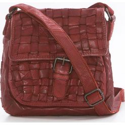 Torebki klasyczne damskie: Skórzana torebka w kolorze czerwonym – 21 x 19 x 7 cm