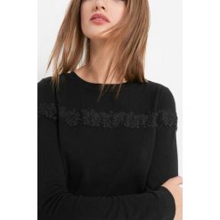 Lekki sweter z koronką. Czarne bez kategorii Orsay, xs, z wiskozy. Za 79,99 zł.