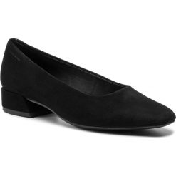 Półbuty VAGABOND - Joyce 4708-040-20 Black. Czarne półbuty damskie Vagabond, na co dzień, bez wzorów, ze skóry, bez obcasa, na obcasie, bez zapięcia. W wyprzedaży za 289,00 zł.