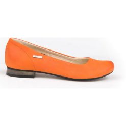 Baleriny na niskim obcasie - skóra naturalna - model 008 - kolor pomarańczowy. Pomarańczowe baleriny damskie Zapato, bez wzorów, ze skóry, eleganckie, na niskim obcasie, na płaskiej podeszwie. W wyprzedaży za 209,30 zł.