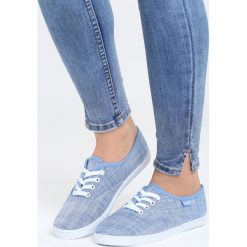 Niebieskie Tenisówki Everything's Peachy. Niebieskie trampki i tenisówki damskie Born2be, bez wzorów, na sznurówki. Za 29,99 zł.