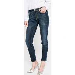 Trussardi Jeans - Jeansy. Niebieskie jeansy damskie rurki marki Trussardi Jeans, z podwyższonym stanem. W wyprzedaży za 539,90 zł.