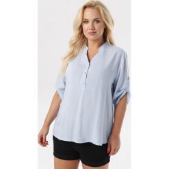 Jasnoniebieska Bluzka Peripea. Niebieskie bluzki damskie Born2be, xl, bez wzorów, bez kołnierzyka, bez rękawów. W wyprzedaży za 59,99 zł.