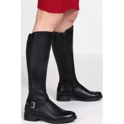 Czarne Kozaki Glimmering. Czarne kozaki damskie Born2be, ze skóry, z okrągłym noskiem, bez obcasa, na płaskiej podeszwie, na zamek. Za 149,99 zł.