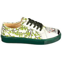 Sneakersy w kolorze zielonym ze wzorerm. Zielone sneakersy damskie Streetfly, z materiału. W wyprzedaży za 189,95 zł.
