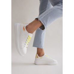 Biało-Żółte Sneakersy Corrarien. Białe sneakersy damskie Multu. Za 39,99 zł.