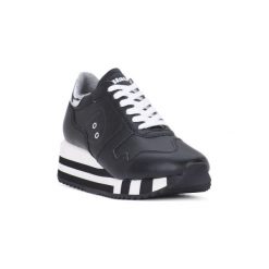Buty Blauer BLK CHARLOTTE. Czarne trampki i tenisówki damskie marki Blauer, bez wzorów, bez zapięcia. Za 605,18 zł.