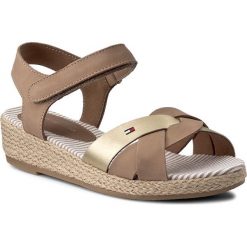 Espadryle TOMMY HILFIGER - Kristin 8N1 FG0FG00050 Sand 102. Pomarańczowe espadryle damskie TOMMY HILFIGER, bez wzorów, ze skóry ekologicznej, bez obcasa. W wyprzedaży za 189,00 zł.