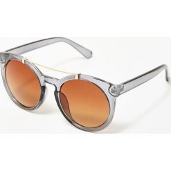 Okulary przeciwsłoneczne. Niebieskie okulary przeciwsłoneczne damskie Moodo. Za 4,99 zł.