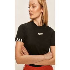 Adidas Originals - T-shirt. Czarne t-shirty damskie adidas Originals, z aplikacjami, z bawełny, z okrągłym kołnierzem. W wyprzedaży za 99,90 zł.