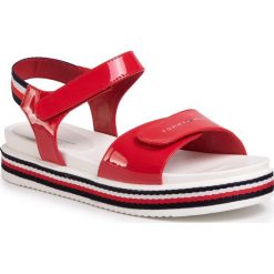 Sandały TOMMY HILFIGER - Platform Velcro Sandal T3A2-30650-0774 D Red 300. Czerwone sandały dziewczęce TOMMY HILFIGER, ze skóry ekologicznej, bez zapięcia. Za 319,00 zł.