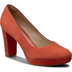 Półbuty CLARKS - Kendra Sienna 261227964 Coral Suede. Brązowe creepersy damskie Clarks, z materiału, na obcasie. W wyprzedaży za 229,00 zł.