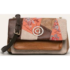 Desigual - Torebka. Pomarańczowe listonoszki damskie Desigual, w paski, z bawełny, na ramię, z aplikacjami. W wyprzedaży za 249,90 zł.