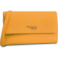 Torebka TRUSSARDI JEANS - T-Easy Light Clutch 75B00705 G220. Żółte listonoszki damskie Trussardi Jeans, bez wzorów, z jeansu, wizytowe, bez dodatków. W wyprzedaży za 259,00 zł.