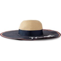 Kapelusz TOMMY HILFIGER Straw Fedora Hat AW0AW06575. Brązowe kapelusze damskie TOMMY HILFIGER, bez wzorów. W wyprzedaży za 169,00 zł.