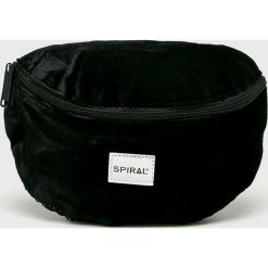 Spiral - Nerka Velvet. Czarne nerki damskie Spiral, w paski, z poliesteru, casualowe, bez dodatków. W wyprzedaży za 59,90 zł.