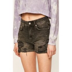 Pepe Jeans - Szorty Mary. Szare szorty damskie Pepe Jeans, bez wzorów, z bawełny, casualowe. W wyprzedaży za 199,90 zł.