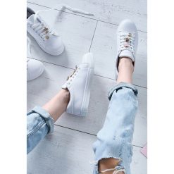 Białe Buty Sportowe Golden Heart. Brązowe buty sportowe damskie marki vices. Za 49,99 zł.