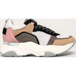 Steve Madden - Buty Flexy. Białe buty sportowe damskie Steve Madden, bez wzorów, ze skóry, sportowe. Za 559,90 zł.