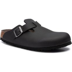 Klapki BIRKENSTOCK - Boston Bs 1014331 Desert Soil Black. Czarne klapki męskie Birkenstock, bez wzorów, ze skóry ekologicznej. Za 389,00 zł.
