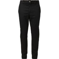 Dickies SLIM SKINNY WORK PANT Chinosy black. Czarne bez kategorii Dickies, z elastanu. Za 239,00 zł.