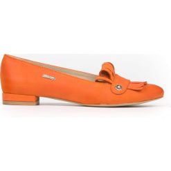 Balerinki z frędzlami - skóra naturalna - model 046 - kolor pomarańczowy. Pomarańczowe baleriny damskie Zapato, bez wzorów, z jeansu, klasyczne, bez obcasa, na obcasie. W wyprzedaży za 209,30 zł.