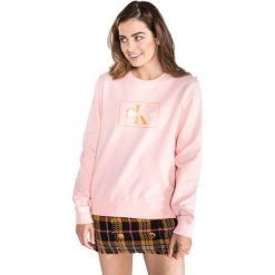 Calvin Klein Bluza Beżowy. Brązowe bluzy damskie Calvin Klein, m, z nadrukiem, z bawełny, bez rękawów, bez kaptura. Za 464,95 zł.